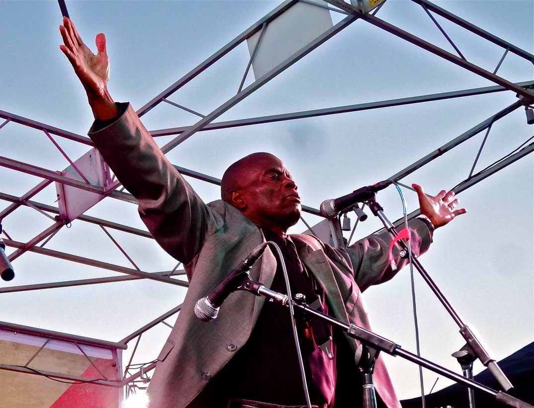 Lee Fields at The Beach Ball Festival 9/21/13 [ig: @methodman13]